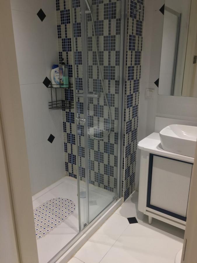 Studio Flat-One Room In Lux Residence Near Taksim-Beyoglu Istanboel Buitenkant foto